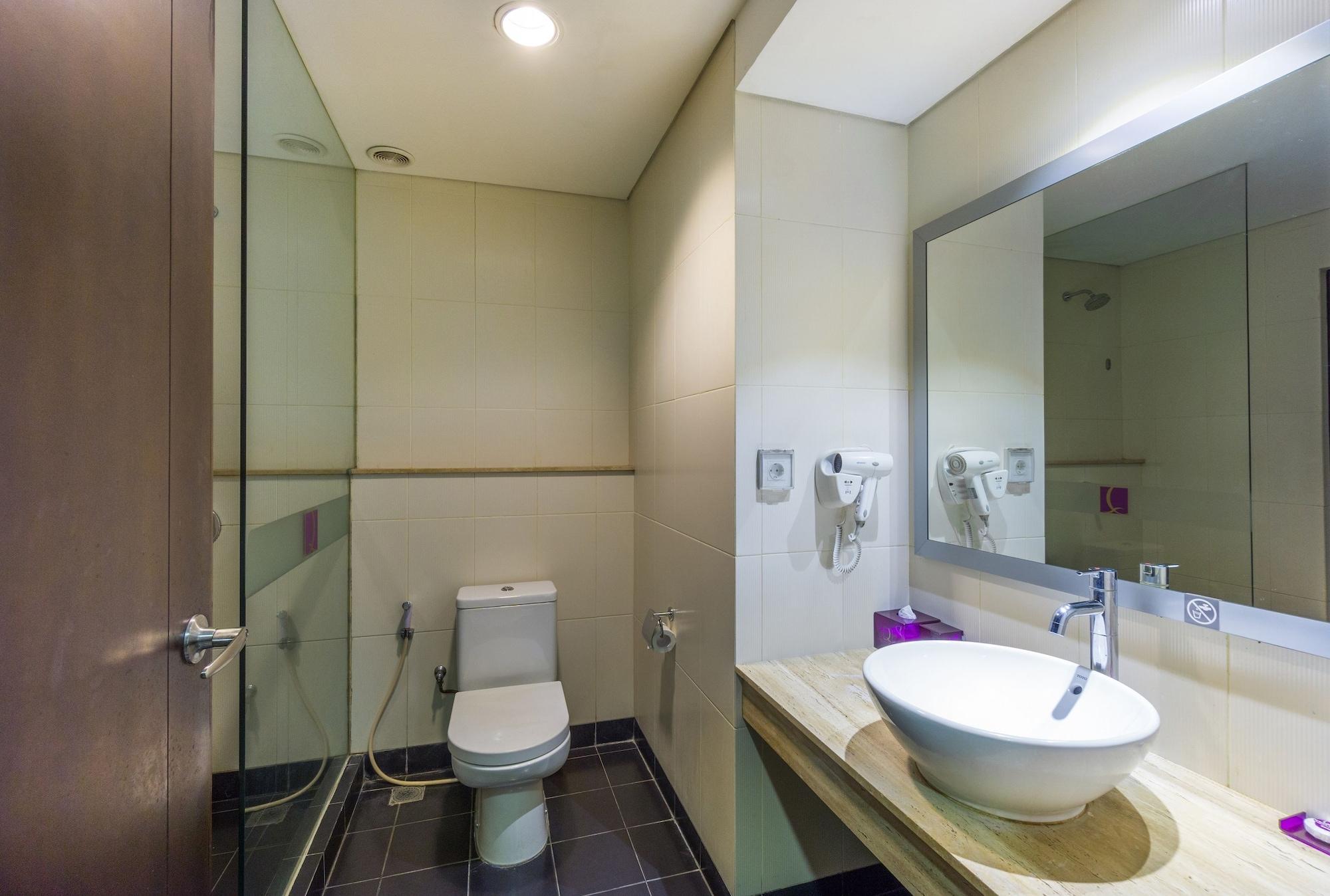 Quest Hotel Kuta By Aston Exterior foto
