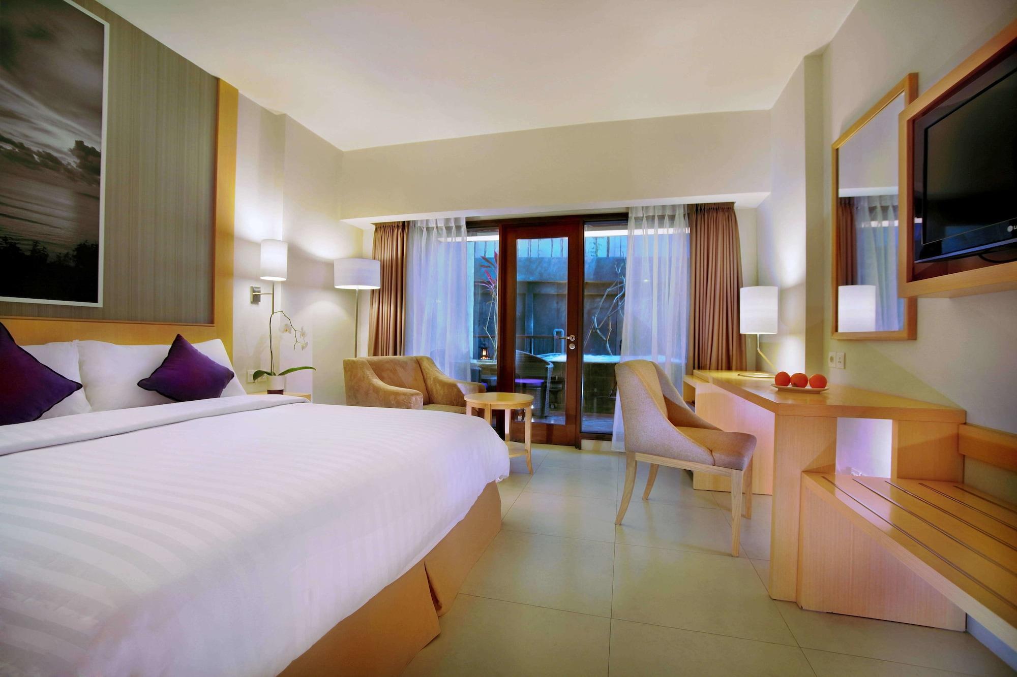 Quest Hotel Kuta By Aston Exterior foto