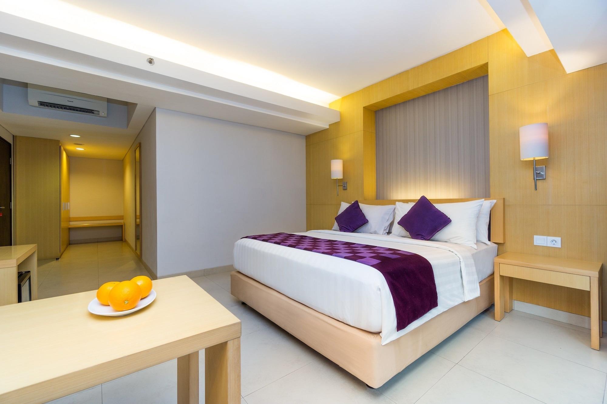 Quest Hotel Kuta By Aston Exterior foto