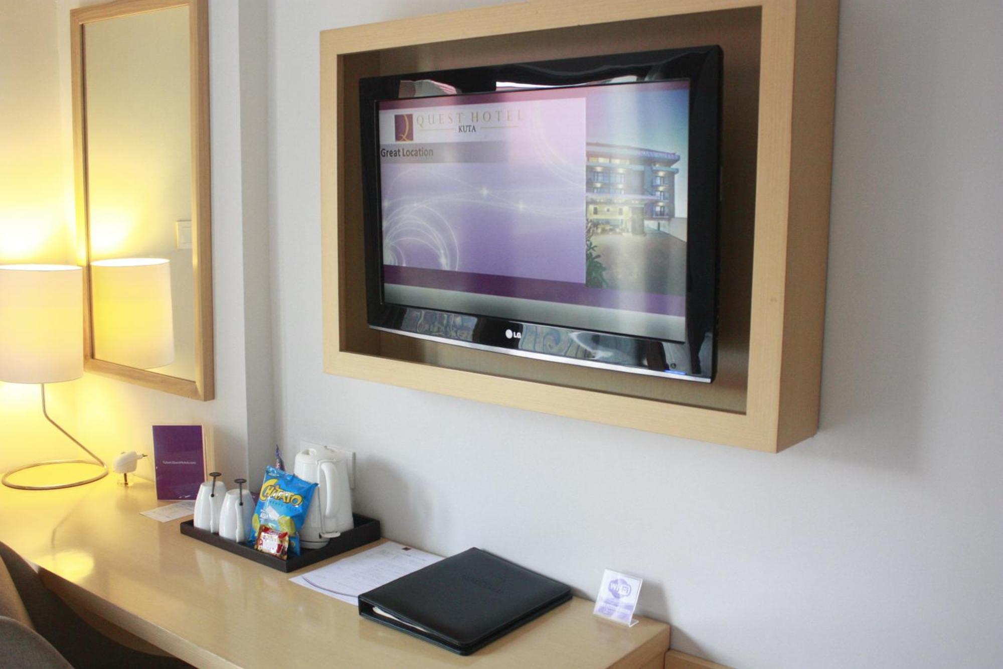 Quest Hotel Kuta By Aston Exterior foto