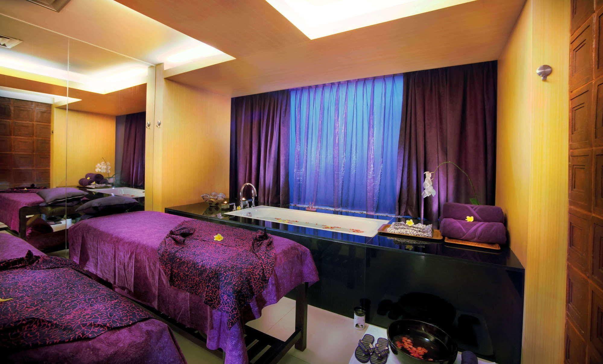 Quest Hotel Kuta By Aston Exterior foto
