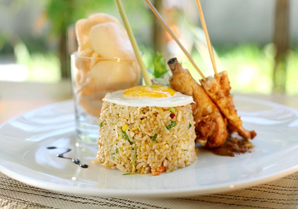 Quest Hotel Kuta By Aston Exterior foto