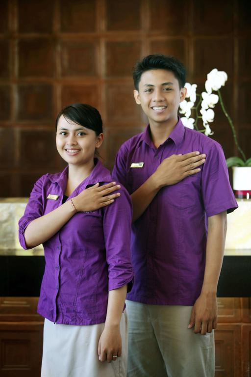 Quest Hotel Kuta By Aston Exterior foto